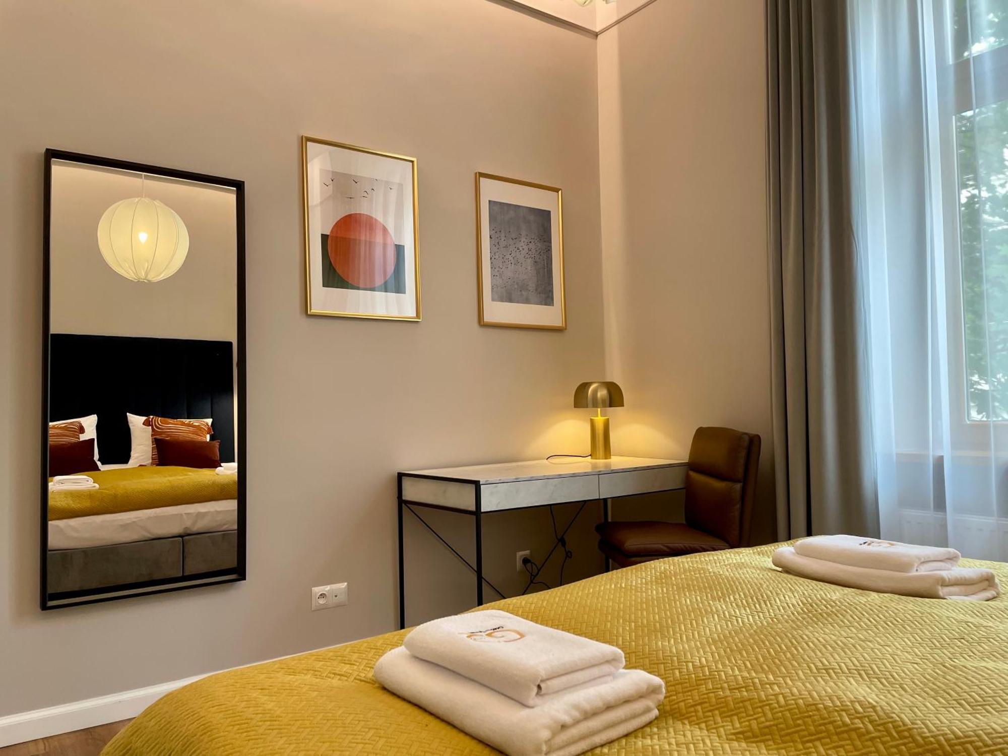 Golden Queen Apartments City Center クラクフ エクステリア 写真