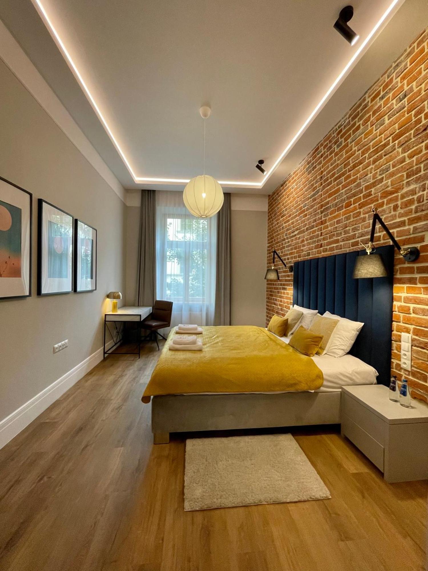 Golden Queen Apartments City Center クラクフ エクステリア 写真